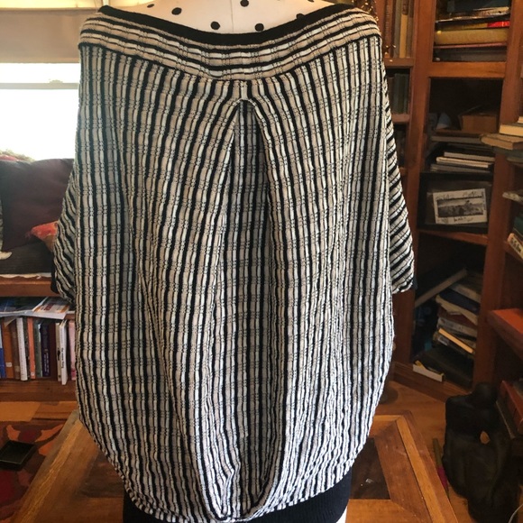 *B2G1* CHIC LAUNDRY BY DESIGN COCOON SWEATER XS! - Picture 7 of 10